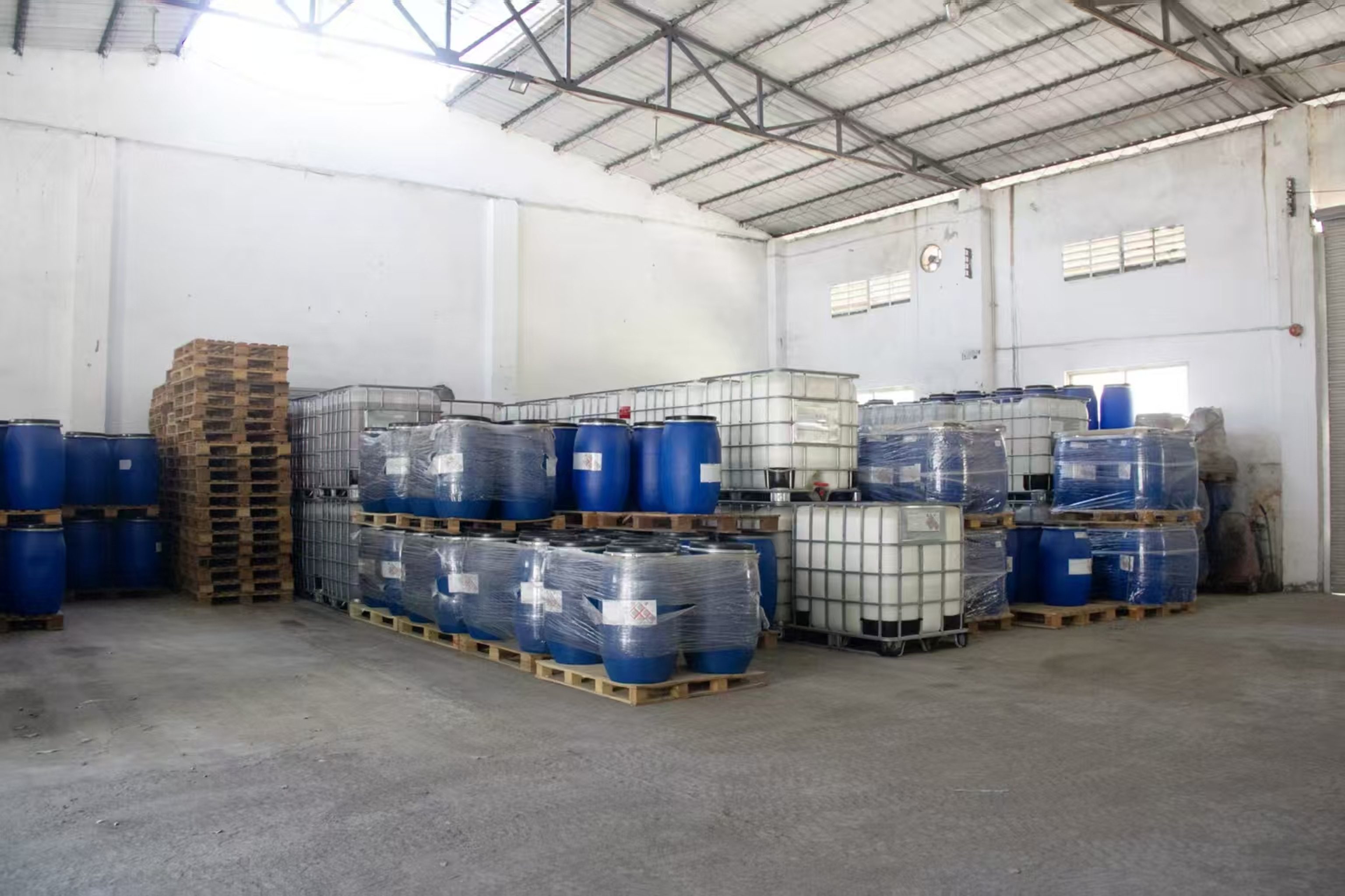 YJOYJOY Bulk Storage Area